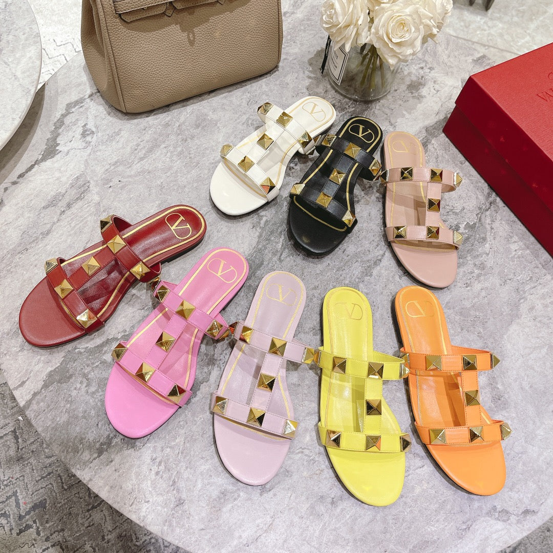 ROMAN STUD PALE PINK CALFSKIN FLAT SLIDE SANDAL 25 MM