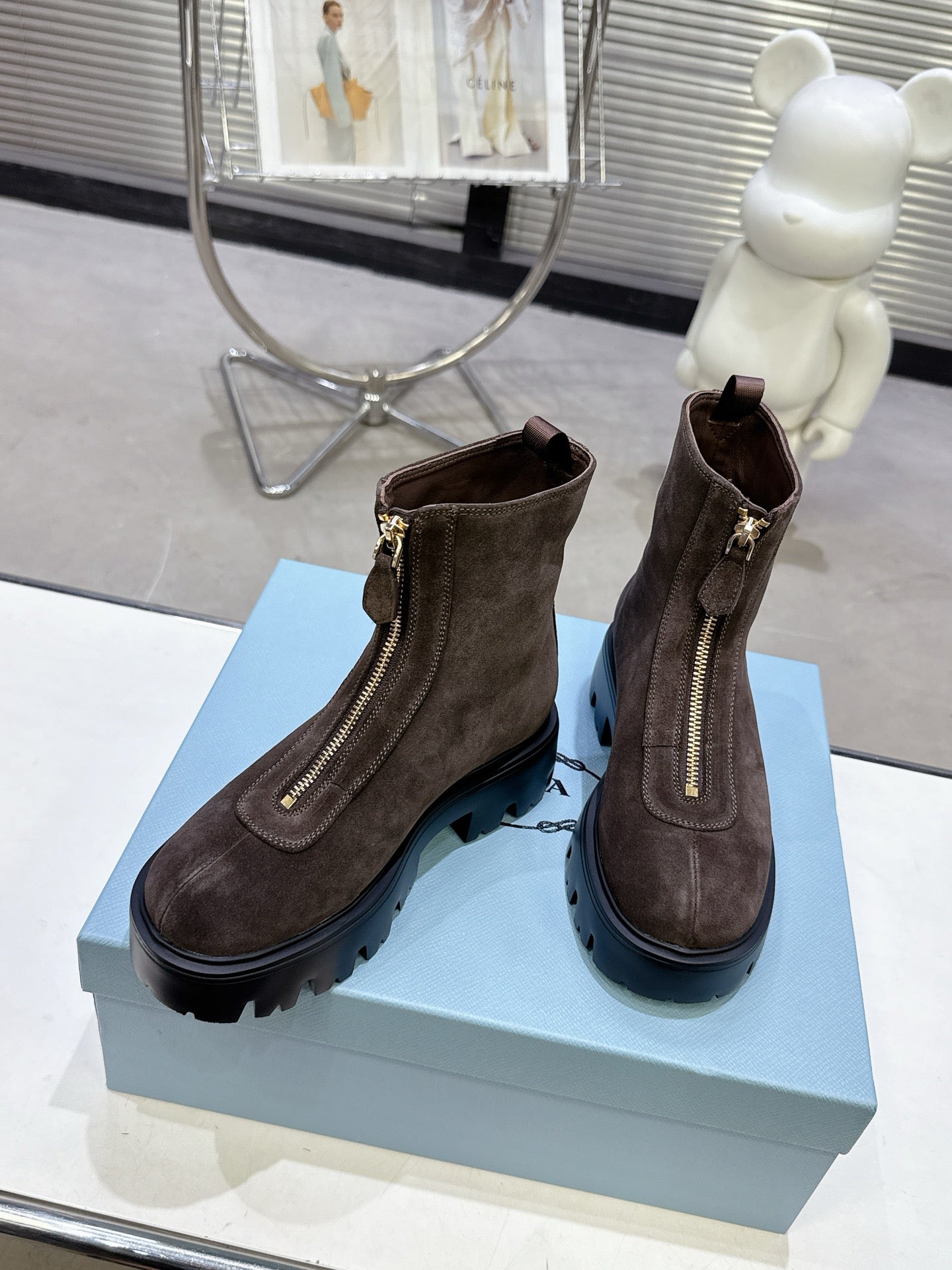 PRADA 25S ZIP-UP ANKLE BOOTS IN RK BROWN SUEDE