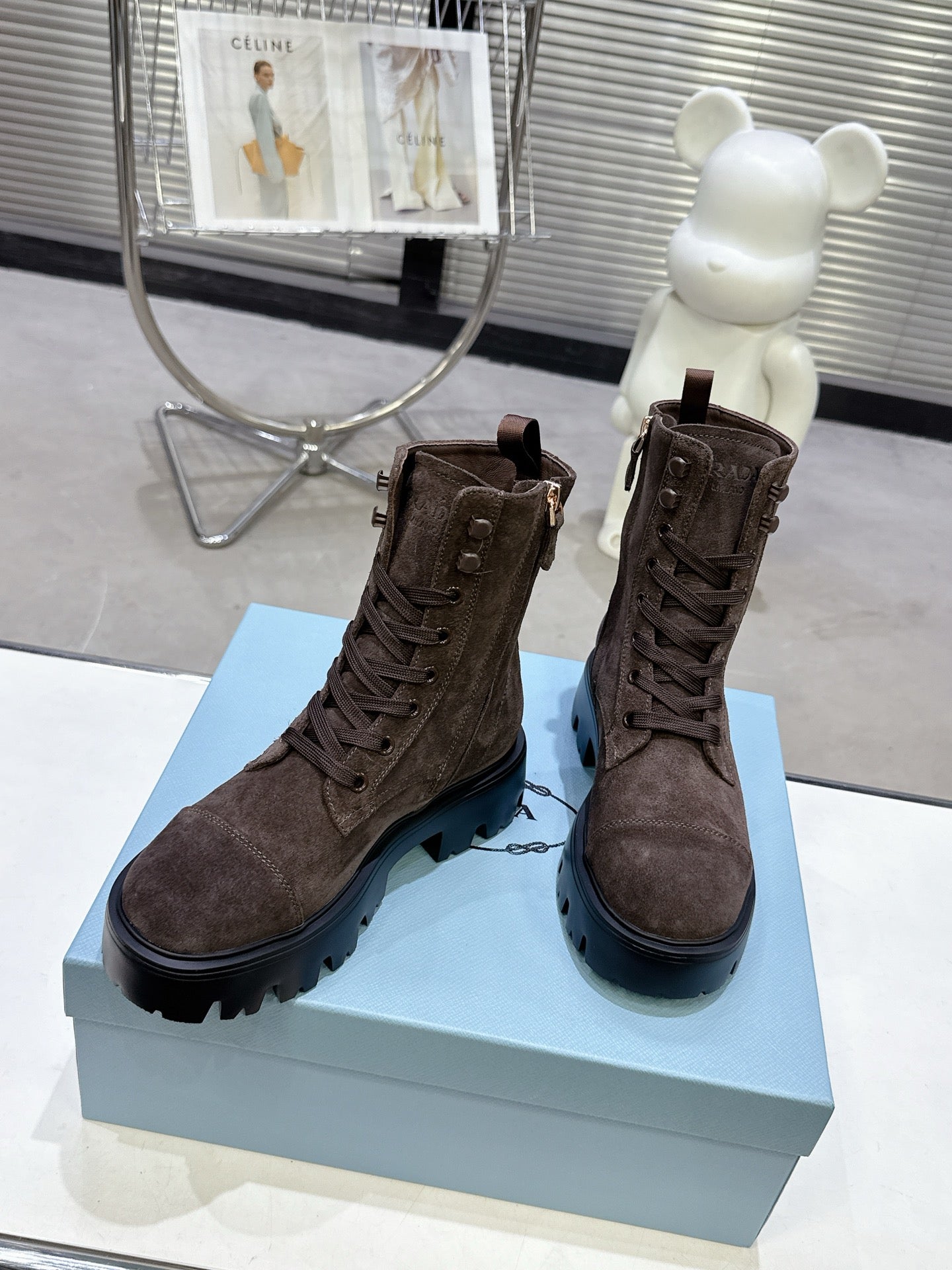 PRADA 25S WARRIOR BOOTS IN RK BROWN SUEDE