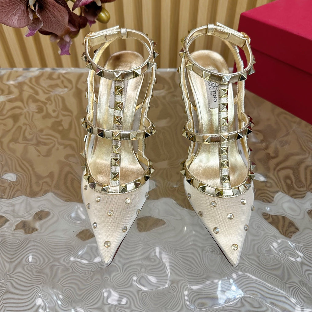 ROCKSTUD MIRROR-EFFECT PUMP WITH MATCHING STRAPS AND STUDS 95 MM GOLD CALFSKIN AND MESH