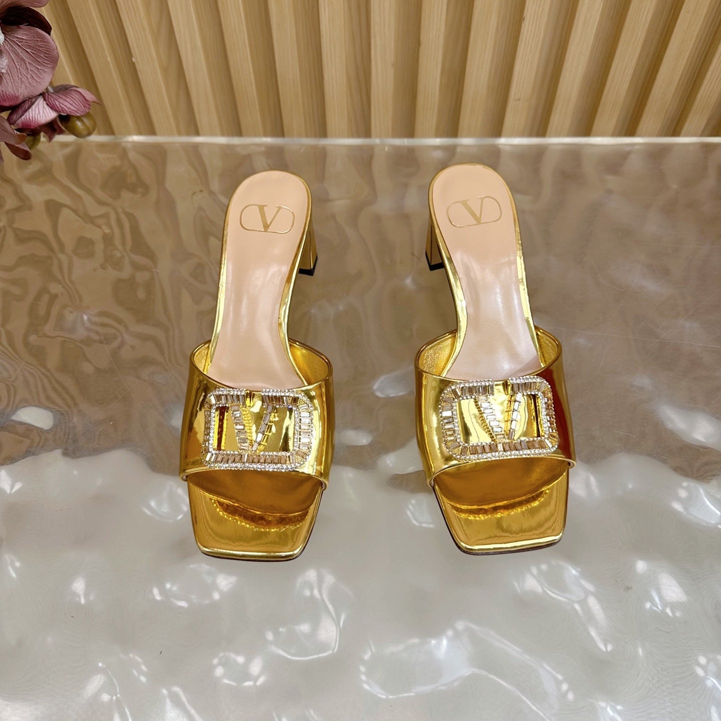 VALENTINO 25S HIGH-HEEL MULES 60 MM IN GOLD PATENT CALFSKIN WITH CRYSTAL-EMBELLISHED STRAP