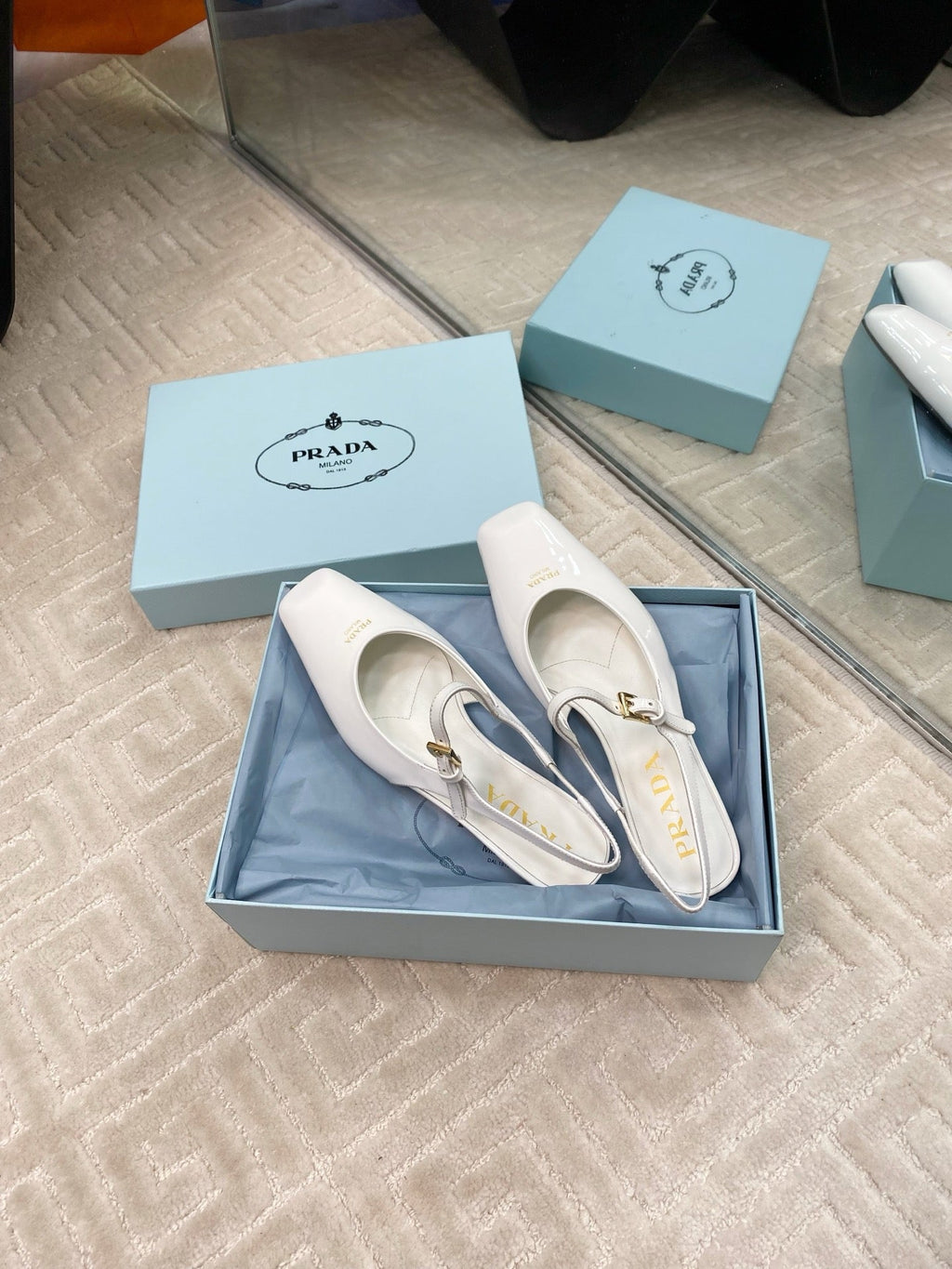 PRADA MARY JANE SLINGBACK SQUARE TOE IN WHITE PATENT SHEEPSKIN
