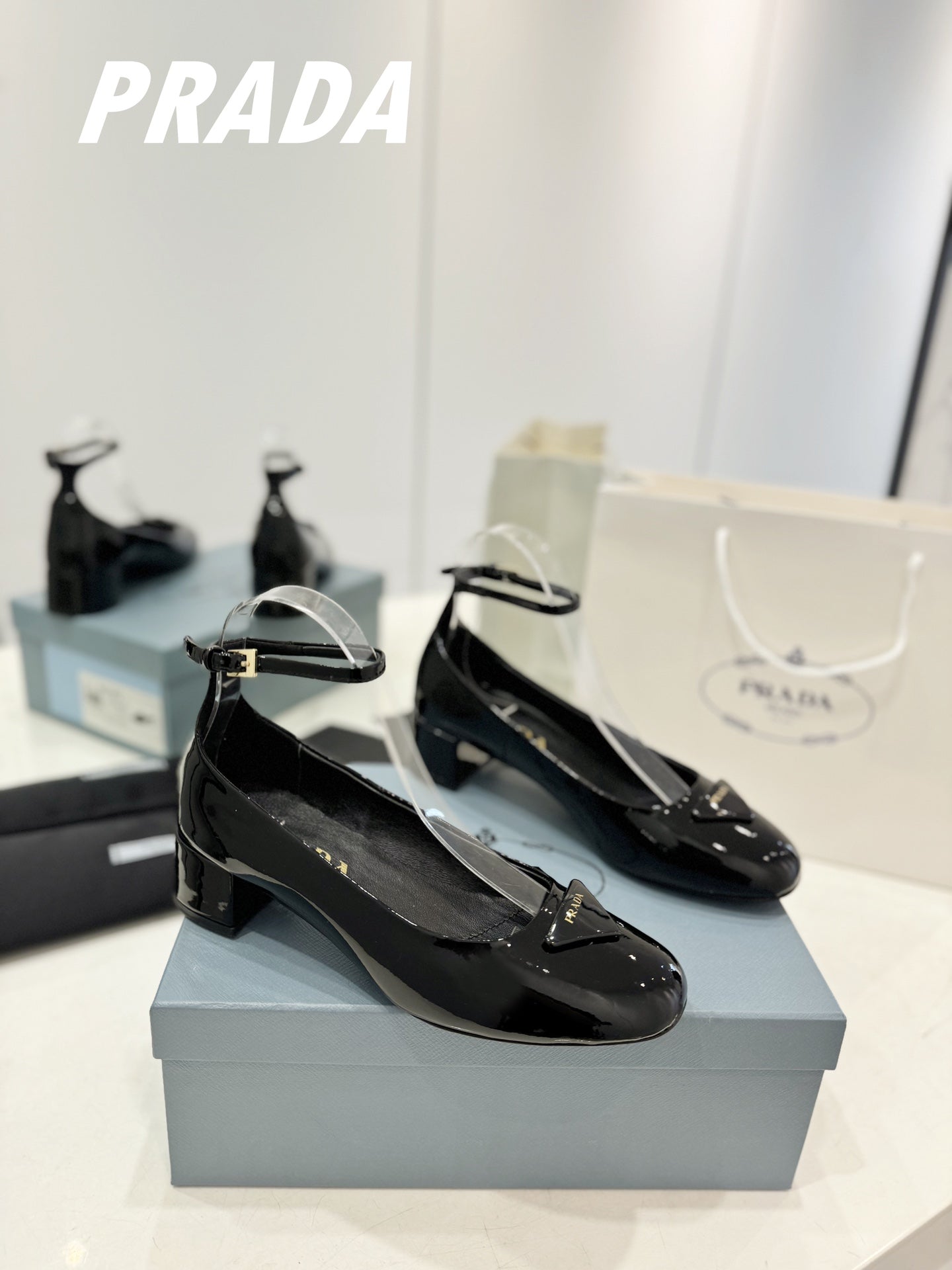 PRADA NAPPA MARY JANE PUMPS GLOSSY BLACK LAMBSKIN