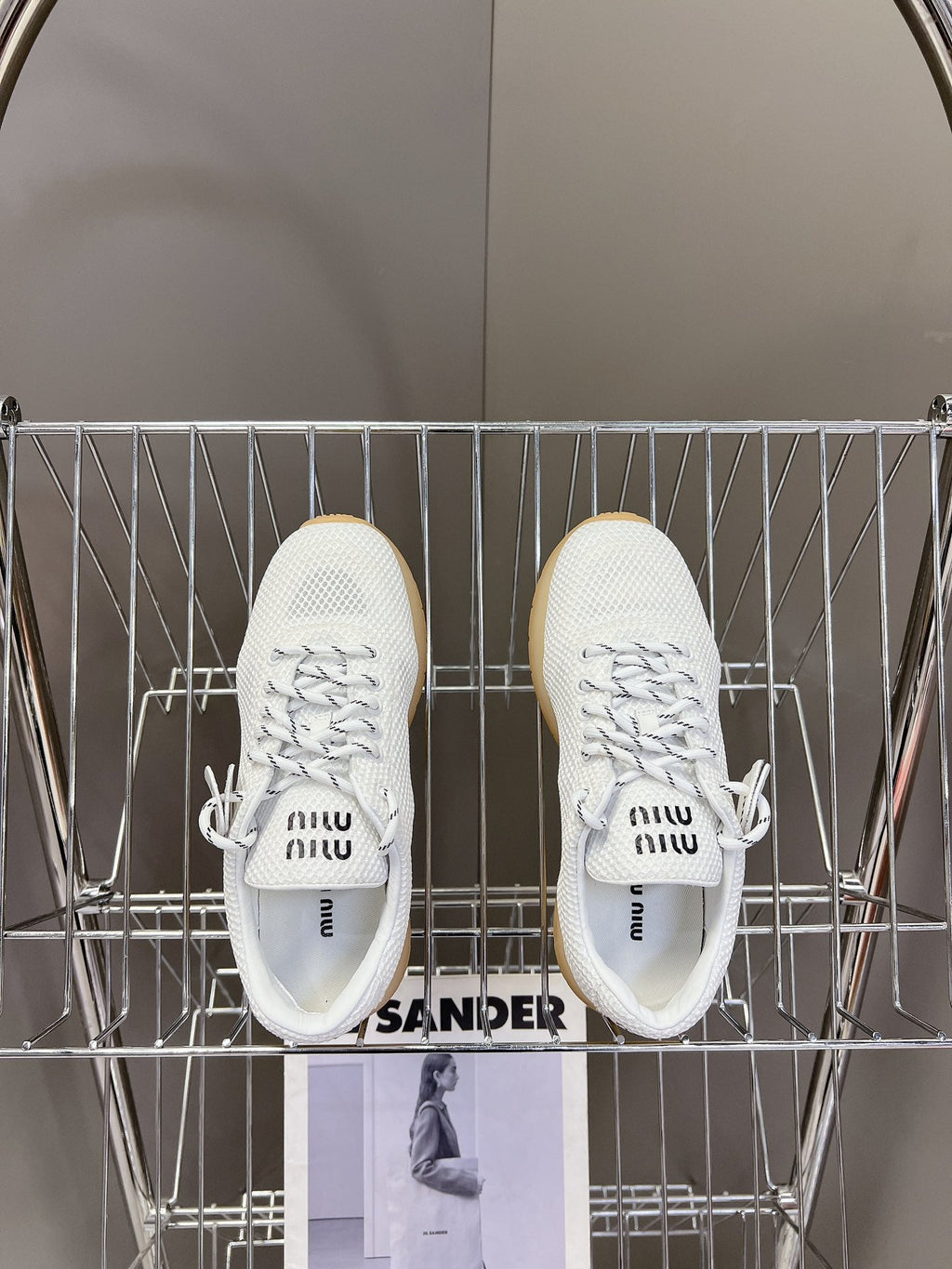 BASIC SNEAKERS IN WHITE MESH