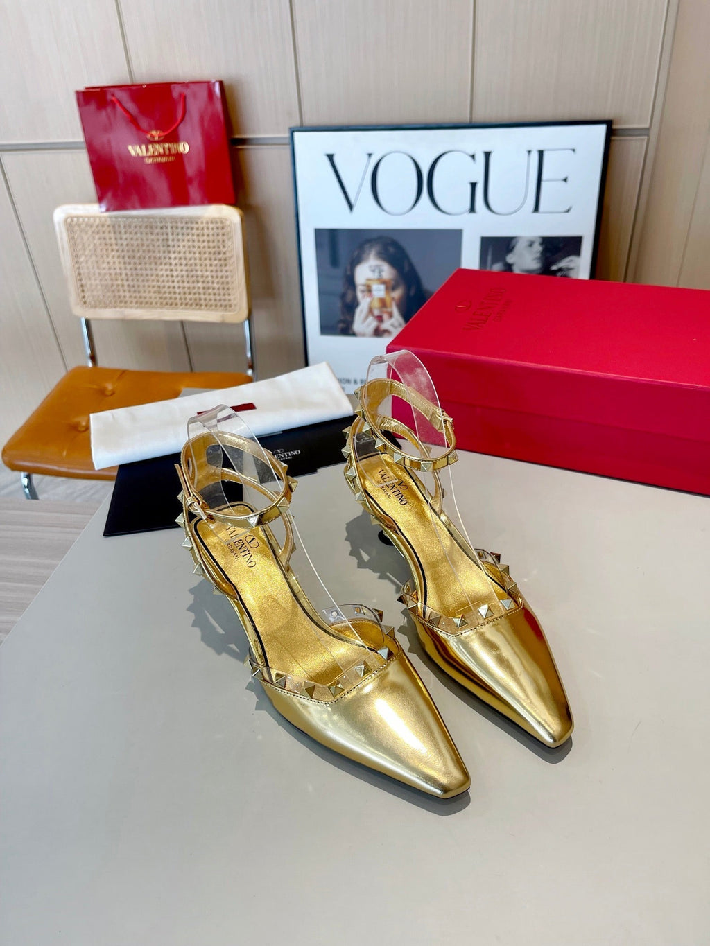 ROCKSTUD CAGED SLINGBACKS 5 CM IN GOLD CALFSKIN