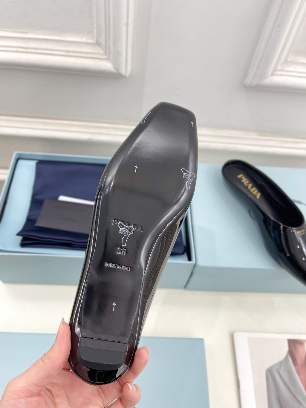 PRADA MULES SQUARE TOE IN BLACK SHINY CALFSKIN